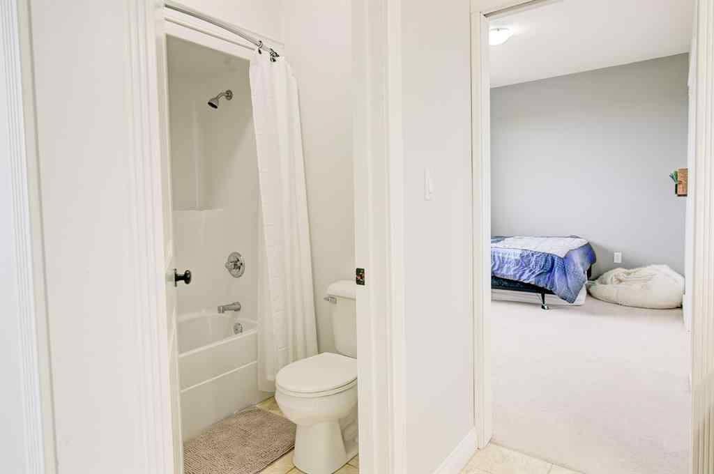 MLS® A2208653 - 441 Hartley Avenue  in NONE Stirling, Residential