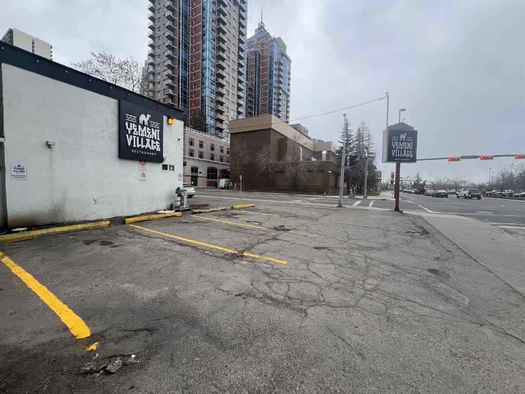 MLS® A2208696 - 402 8 Street SW in Downtown Commercial Core Calgary, Commercial
