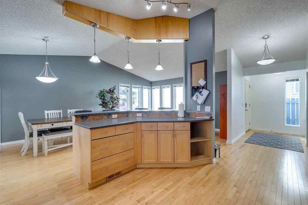 MLS® A2208820 - 44 Scenic Cove Circle NW in Scenic Acres Calgary, Residential