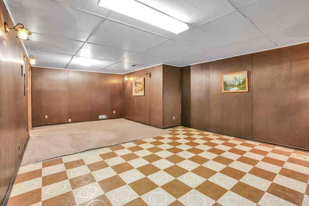 MLS® A2208915 - 924 Mayland Drive NE in Mayland Heights Calgary, Residential