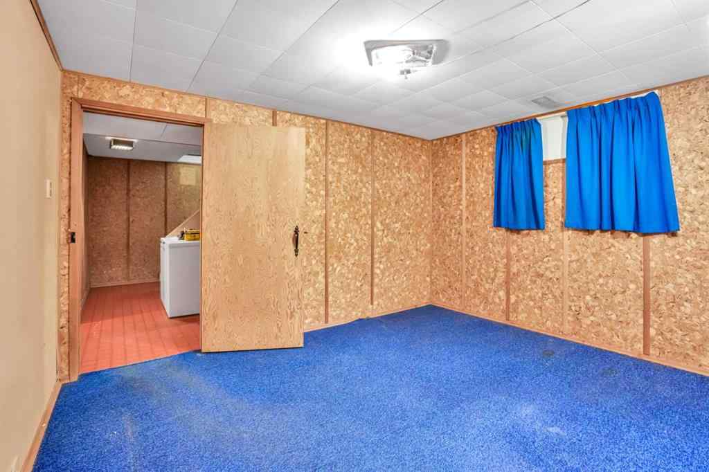 MLS® A2208915 - 924 Mayland Drive NE in Mayland Heights Calgary, Residential