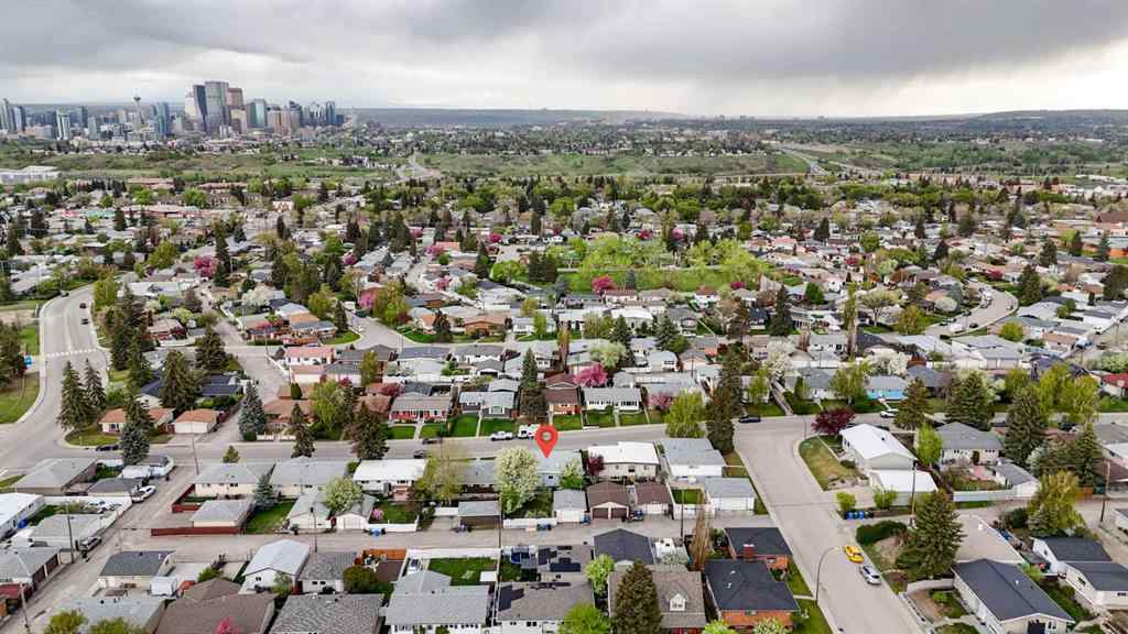MLS® A2208915 - 924 Mayland Drive NE in Mayland Heights Calgary, Residential