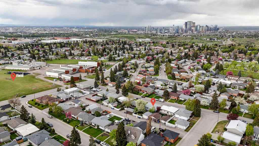 MLS® A2208915 - 924 Mayland Drive NE in Mayland Heights Calgary, Residential