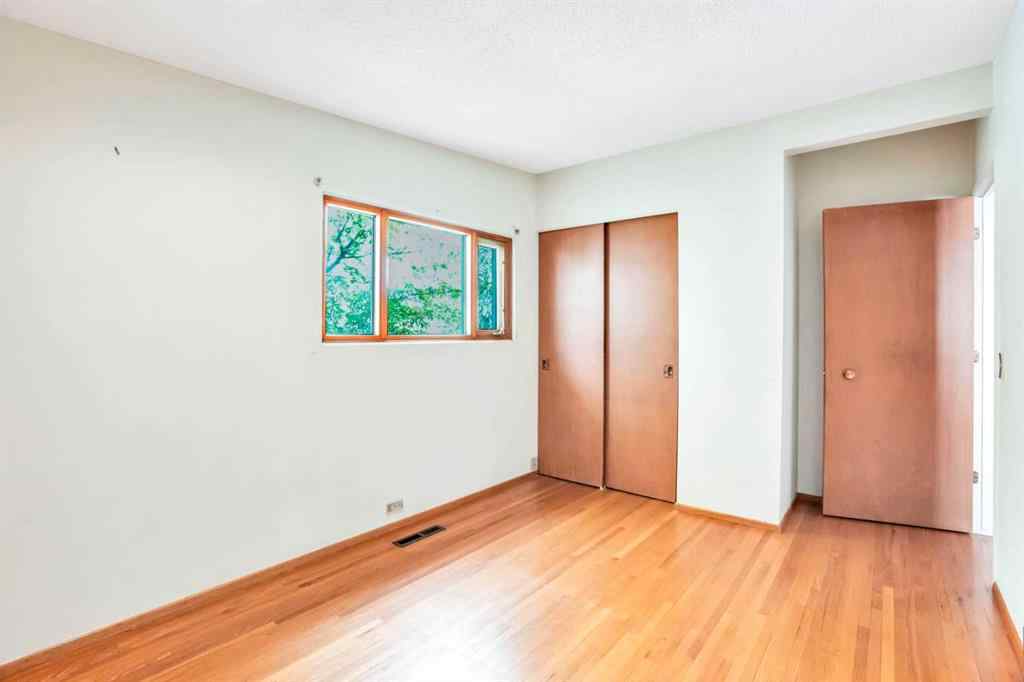 MLS® A2208915 - 924 Mayland Drive NE in Mayland Heights Calgary, Residential