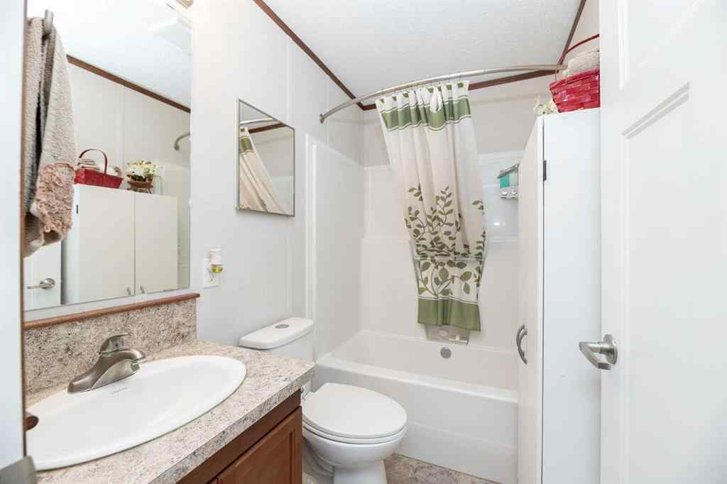 MLS® A2208928 - Unit #192 10046 Township Road 422   in Raymond Shores Rural Ponoka County, Residential