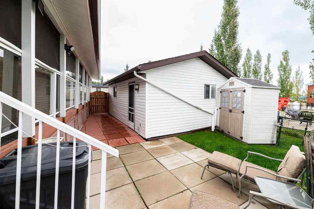 MLS® A2208928 - Unit #192 10046 Township Road 422   in Raymond Shores Rural Ponoka County, Residential