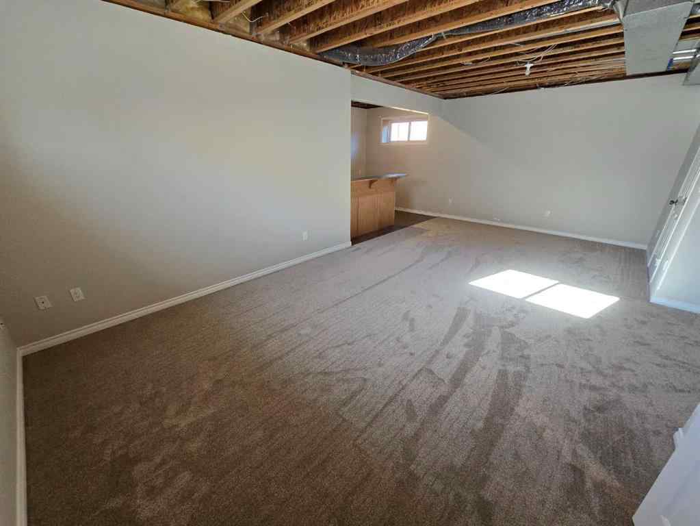 MLS® A2208949 - 207 5 Avenue NE in NONE McLennan, Residential
