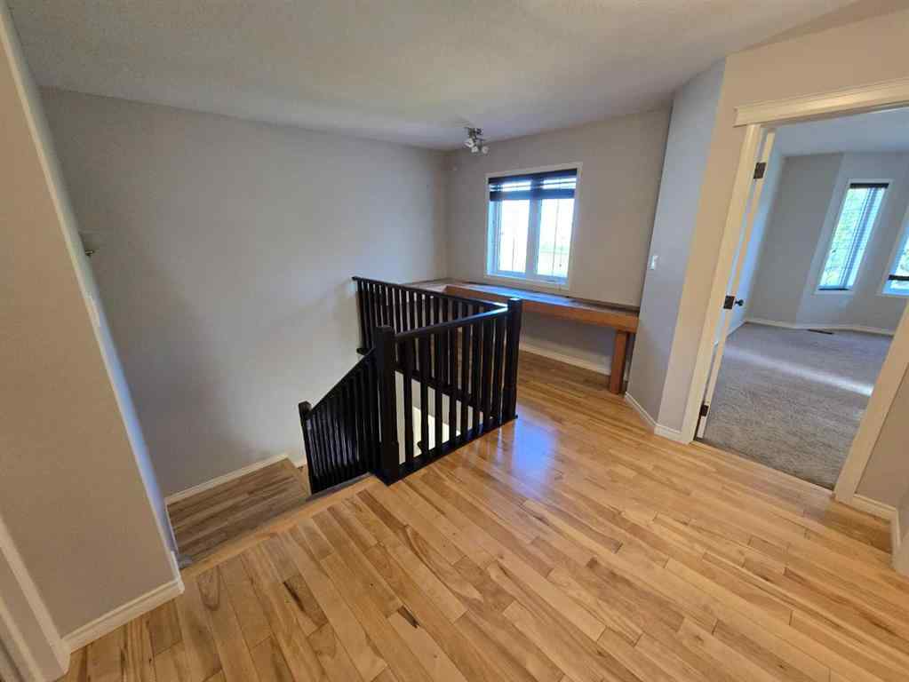 MLS® A2208949 - 207 5 Avenue NE in NONE McLennan, Residential