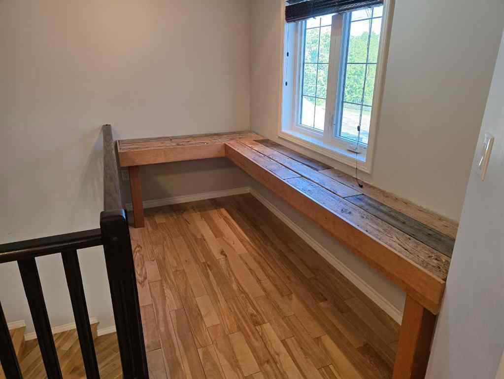 MLS® A2208949 - 207 5 Avenue NE in NONE McLennan, Residential