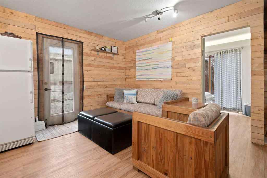 MLS® A2208992 - 17 Jarvis Bay Drive  in NONE Sylvan Lake, Residential
