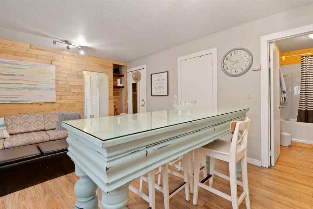 MLS® A2208992 - 17 Jarvis Bay Drive  in NONE Sylvan Lake, Residential