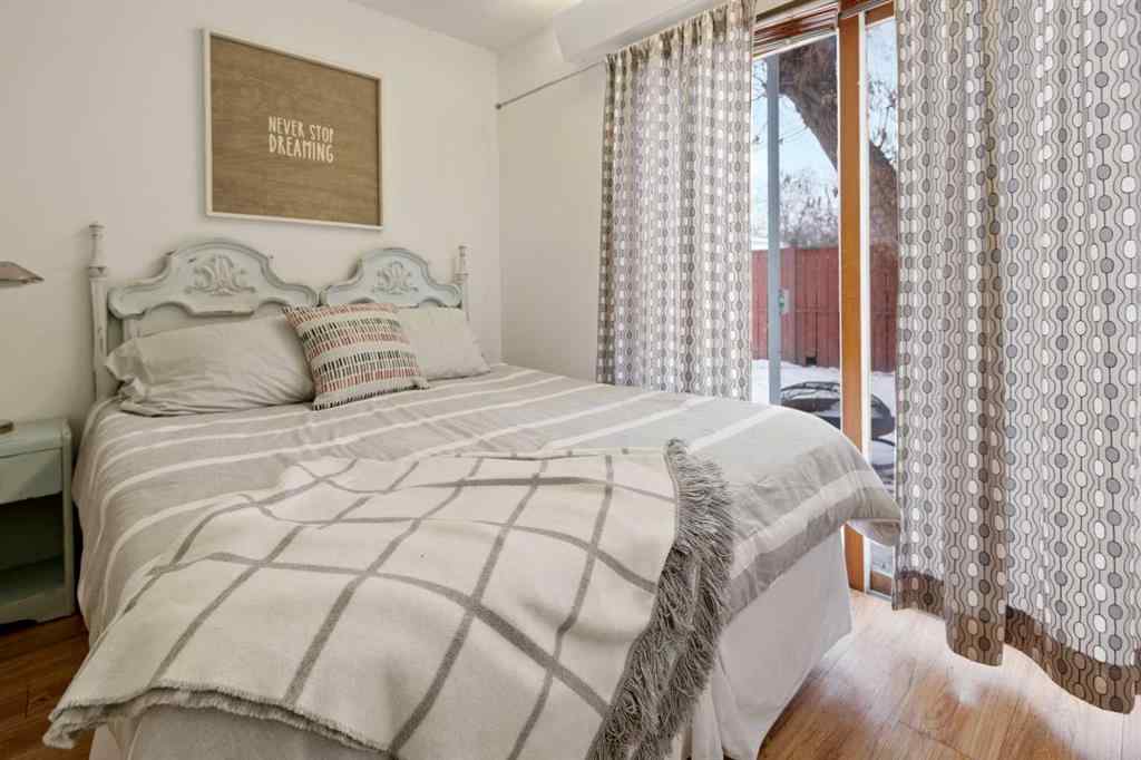 MLS® A2208992 - 17 Jarvis Bay Drive  in NONE Sylvan Lake, Residential