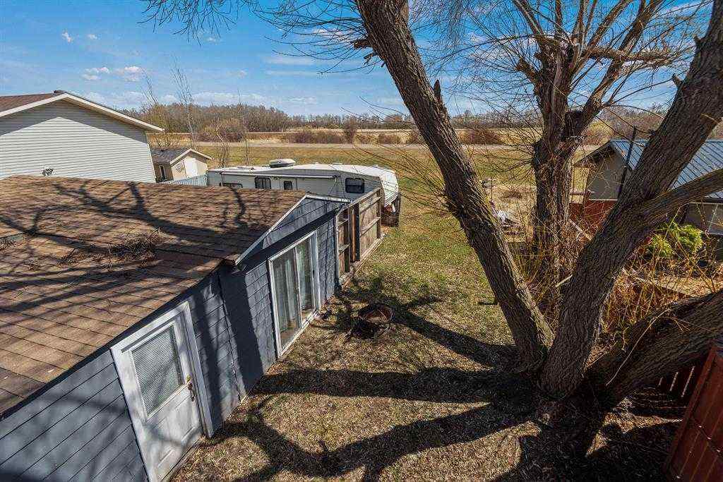 MLS® A2208992 - 17 Jarvis Bay Drive  in NONE Sylvan Lake, Residential