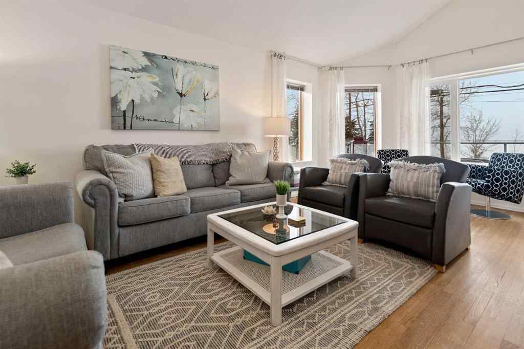 MLS® A2208992 - 17 Jarvis Bay Drive  in NONE Sylvan Lake, Residential