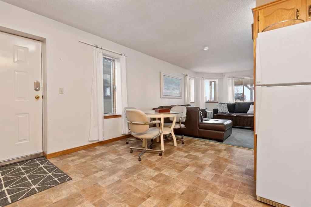 MLS® A2208992 - 17 Jarvis Bay Drive  in NONE Sylvan Lake, Residential
