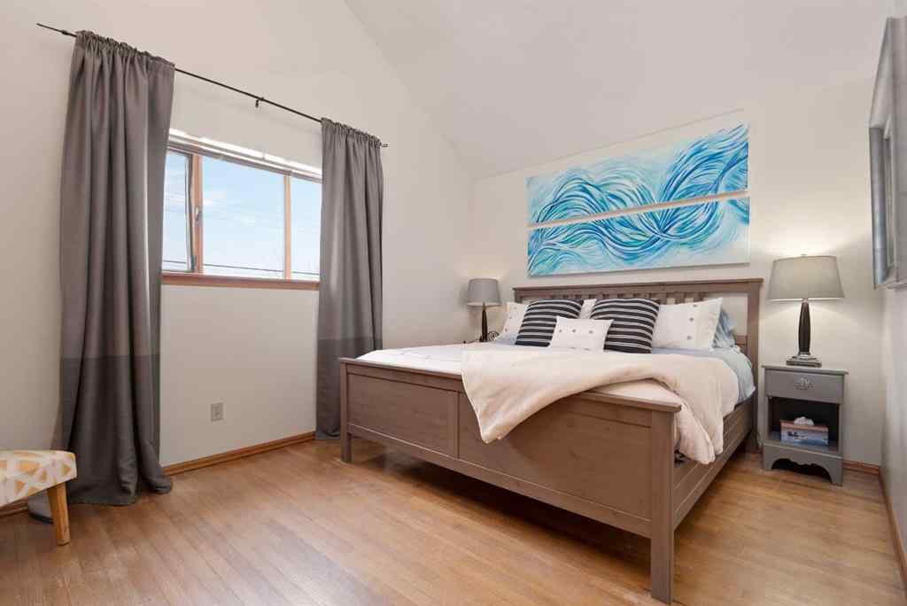 MLS® A2208992 - 17 Jarvis Bay Drive  in NONE Sylvan Lake, Residential