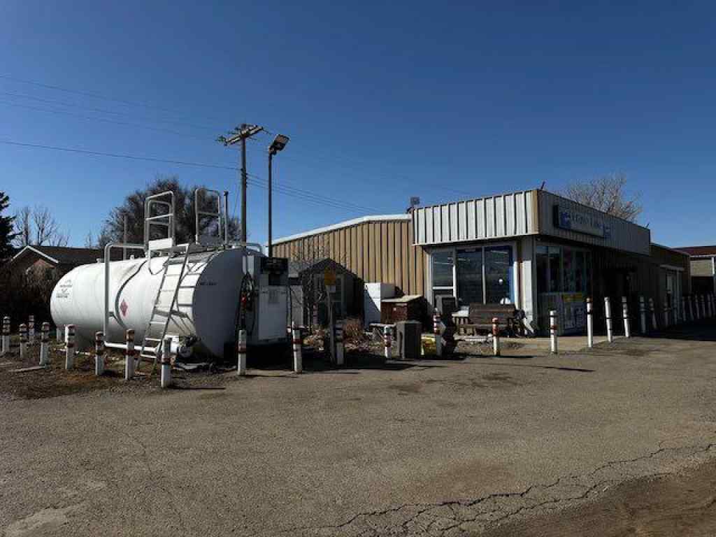 MLS® A2209104 - 604 1 Street S in NONE Grassy Lake, Commercial