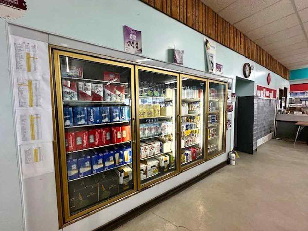 MLS® A2209104 - 604 1 Street S in NONE Grassy Lake, Commercial