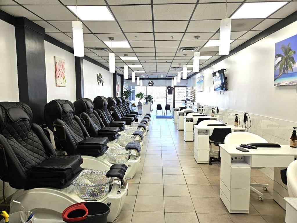 MLS® A2209106 - 523 Woodpark Boulevard SW in Woodbine Calgary, Commercial