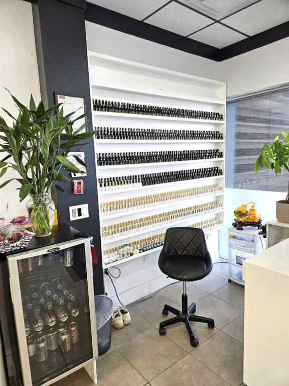 MLS® A2209106 - 523 Woodpark Boulevard SW in Woodbine Calgary, Commercial
