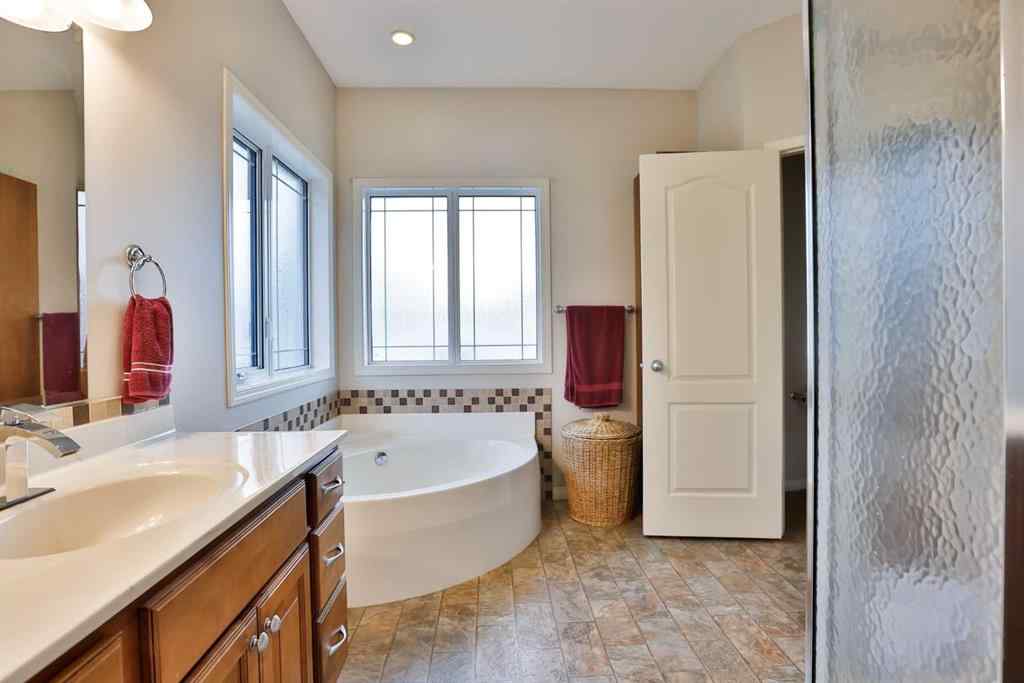 MLS® A2209238 - 73N 2A Street  in NONE Magrath, Residential