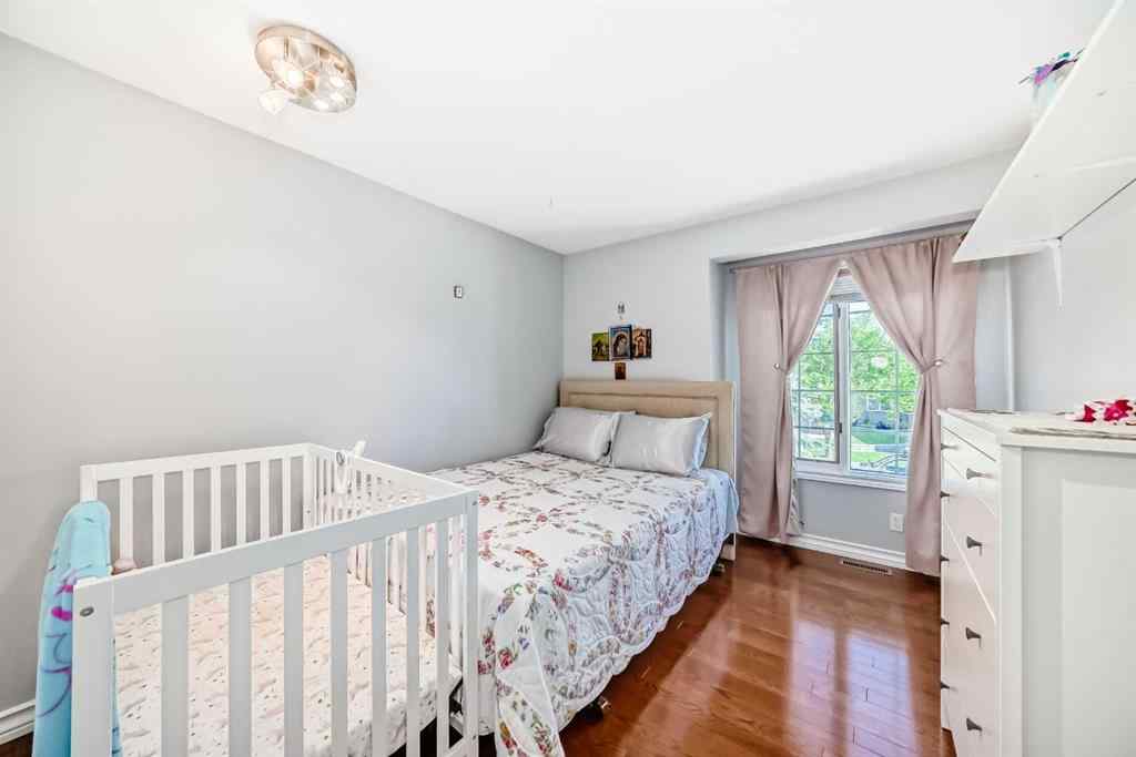 MLS® A2209299 - 8 Signature Point SW in Signal Hill Calgary, Residential