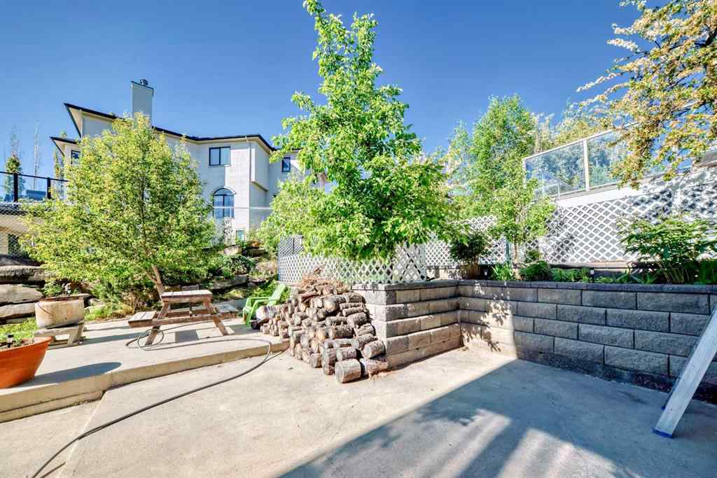 MLS® A2209299 - 8 Signature Point SW in Signal Hill Calgary, Residential
