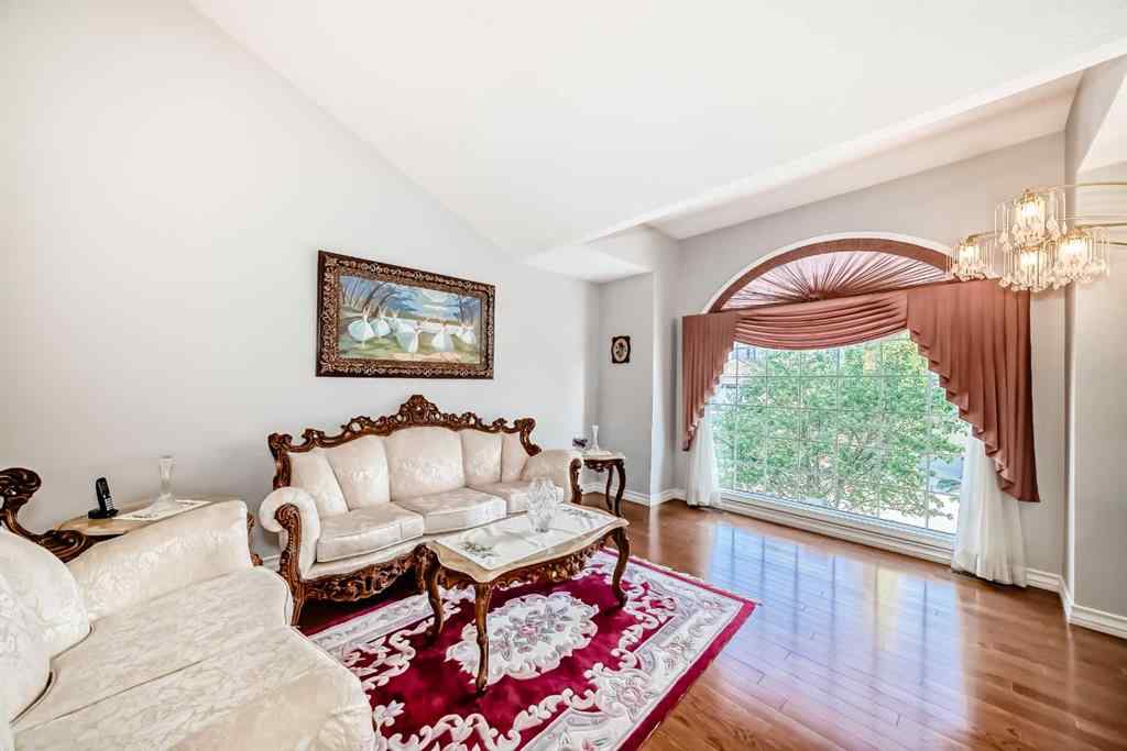 MLS® A2209299 - 8 Signature Point SW in Signal Hill Calgary, Residential