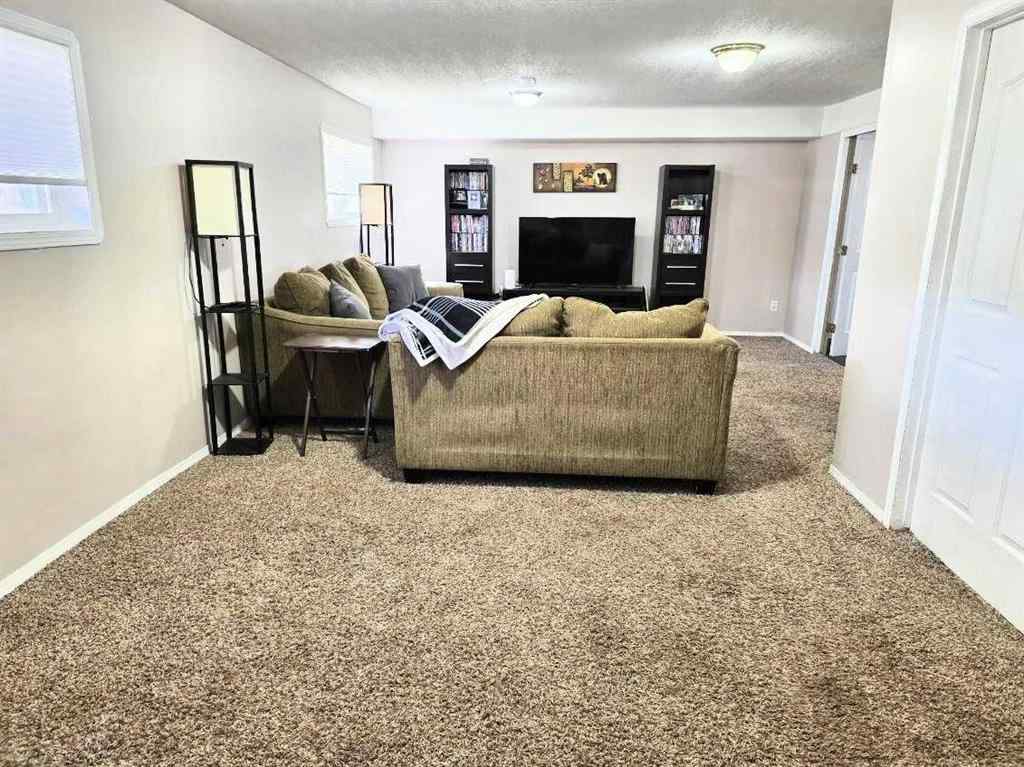 MLS® A2209302 - 105 Parker Place  in Thompson Lake Hinton, Residential