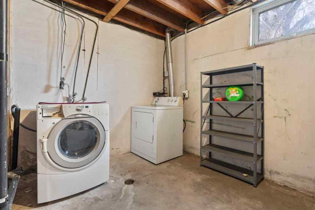 MLS® A2209314 - 5037 53 Street  in Daysland Daysland, Residential