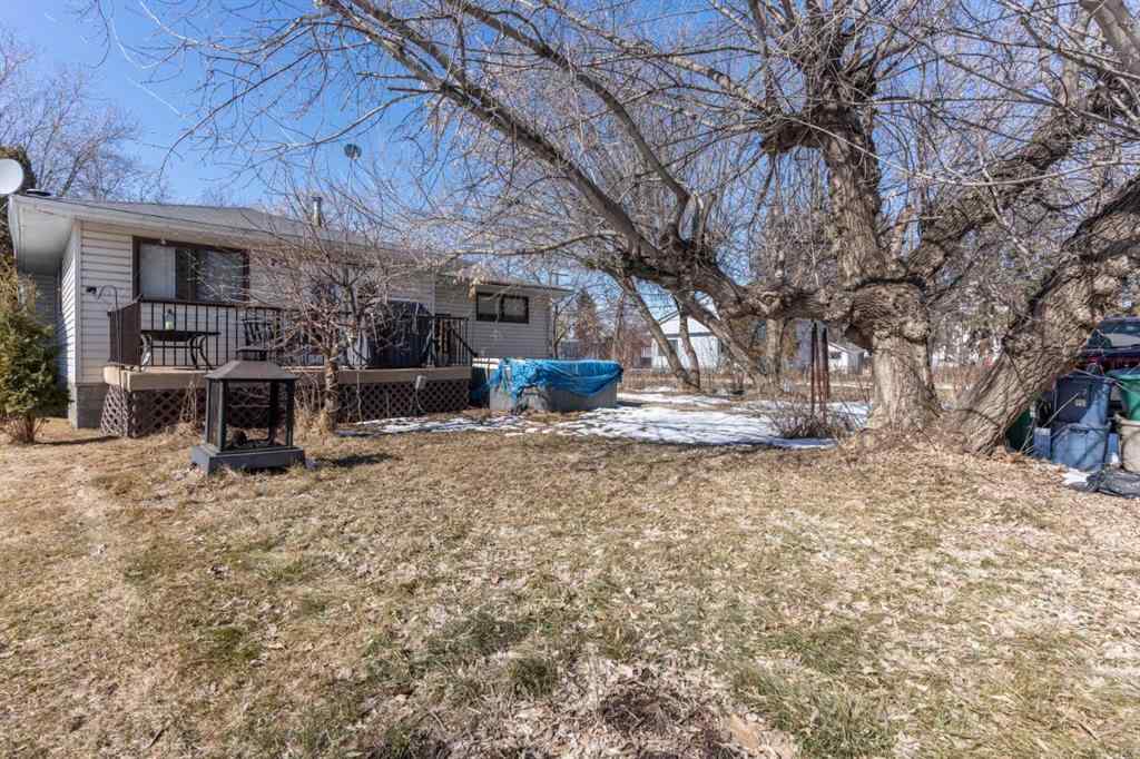 MLS® A2209314 - 5037 53 Street  in Daysland Daysland, Residential