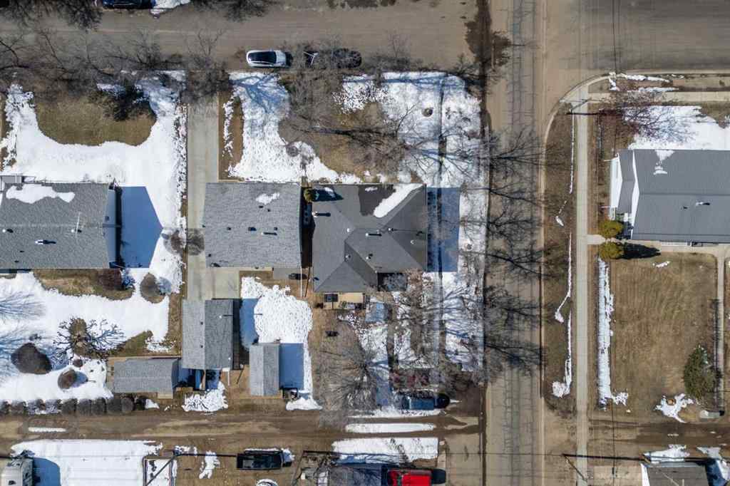 MLS® A2209314 - 5037 53 Street  in Daysland Daysland, Residential