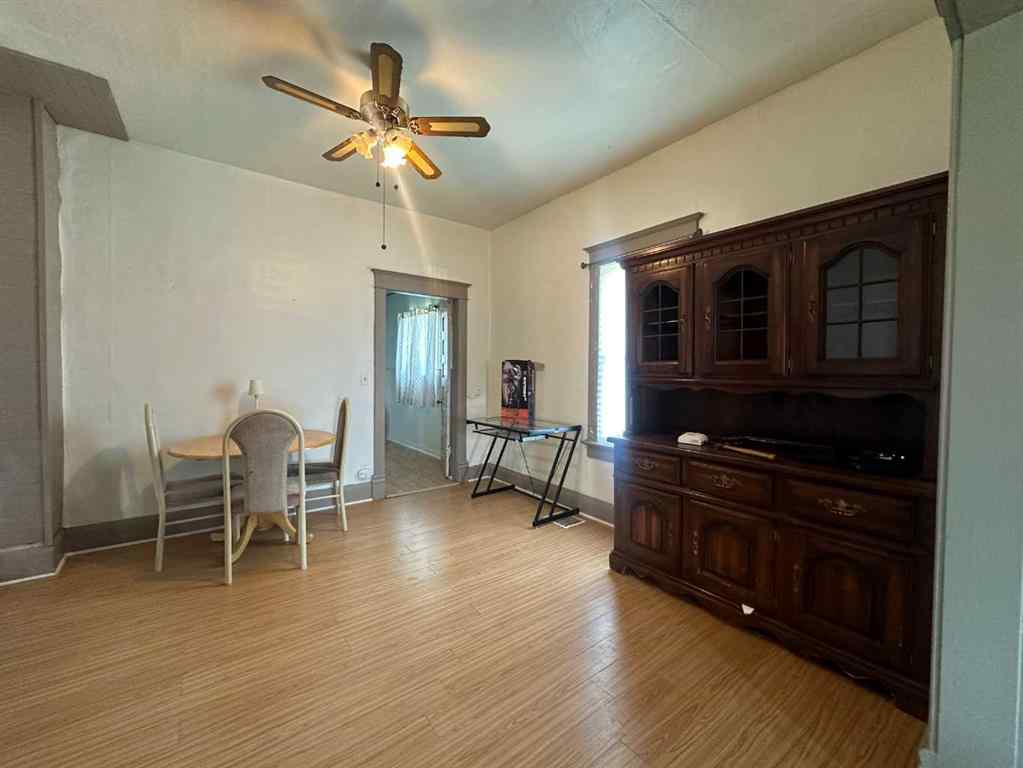 MLS® A2209329 - 4916 48 Street  in Hardisty Hardisty, Residential