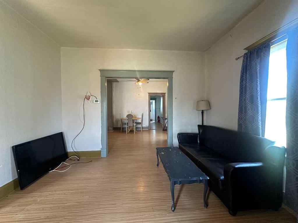MLS® A2209329 - 4916 48 Street  in Hardisty Hardisty, Residential