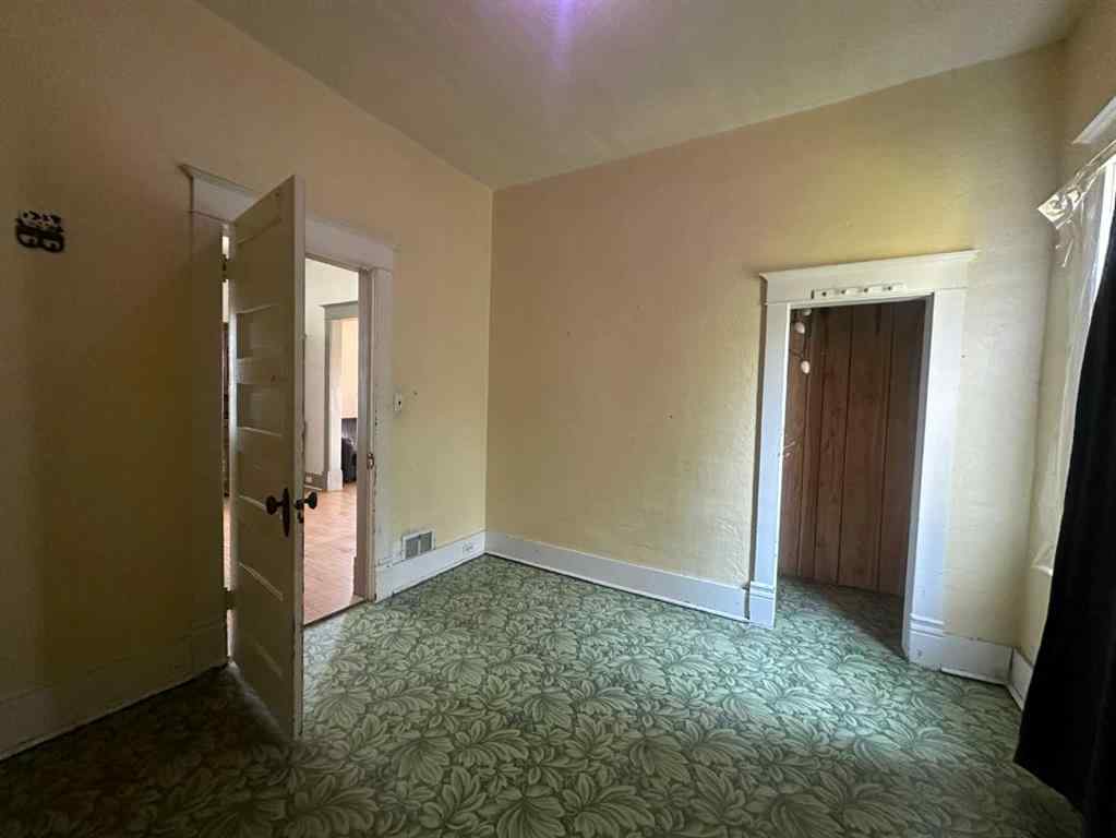 MLS® A2209329 - 4916 48 Street  in Hardisty Hardisty, Residential