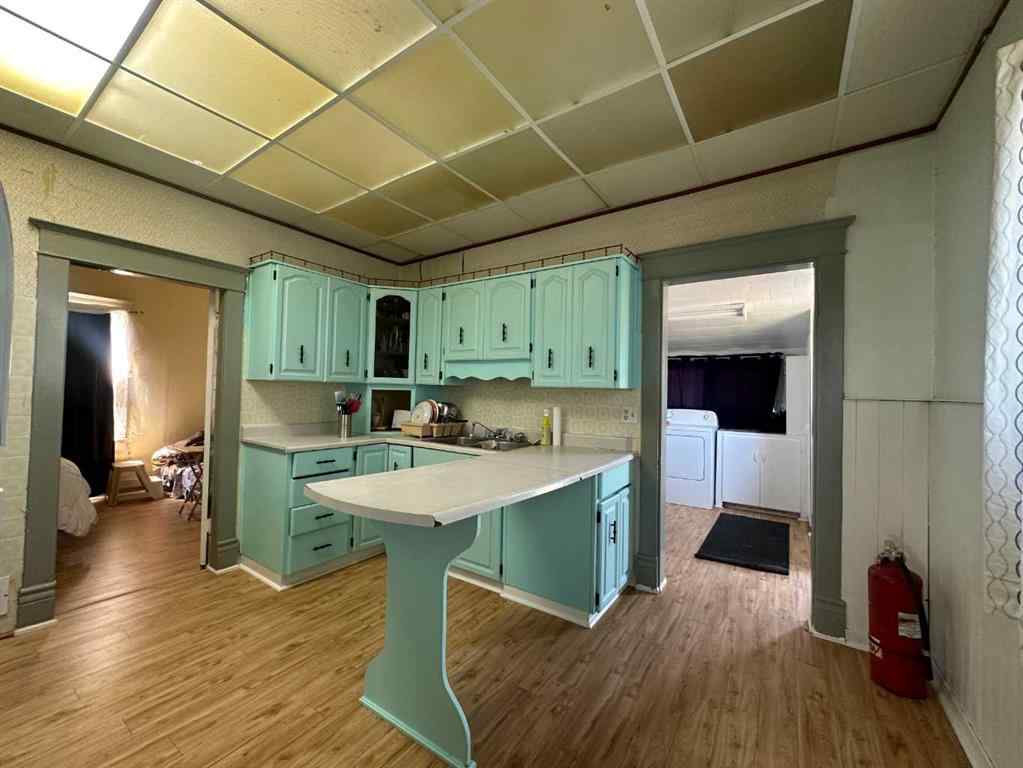 MLS® A2209329 - 4916 48 Street  in Hardisty Hardisty, Residential