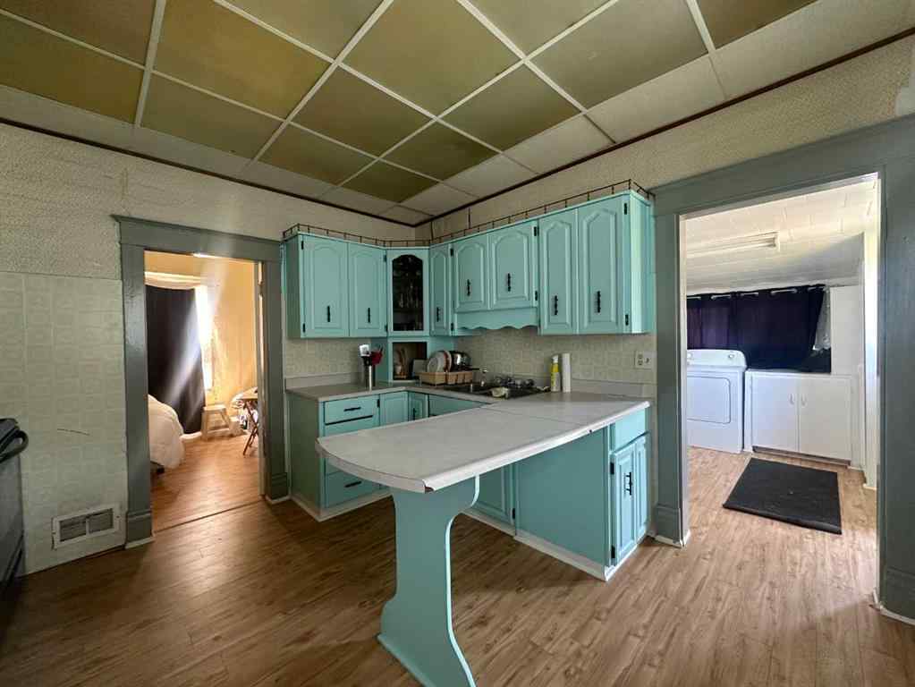 MLS® A2209329 - 4916 48 Street  in Hardisty Hardisty, Residential
