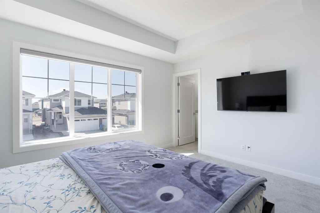 MLS® A2209331 - 340 Chelsea Passage  in Chelsea_CH Chestermere, Residential