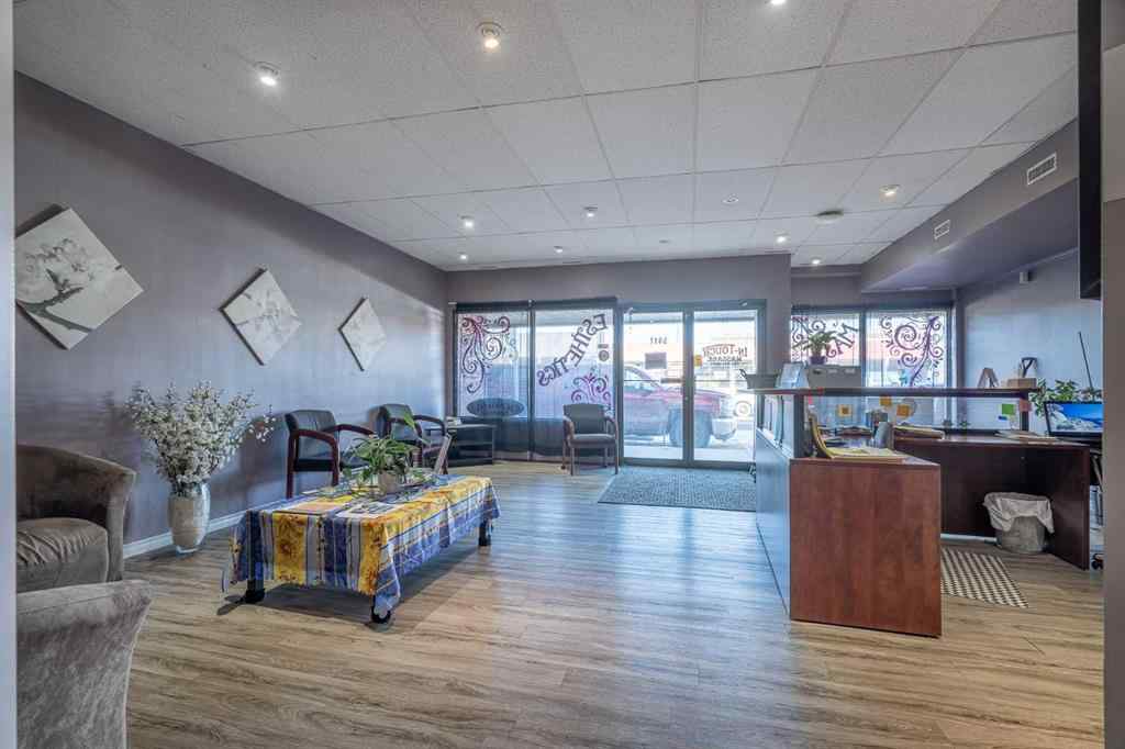 MLS® A2209340 - 5017 50 Street  in Central Business District Lloydminster, Commercial