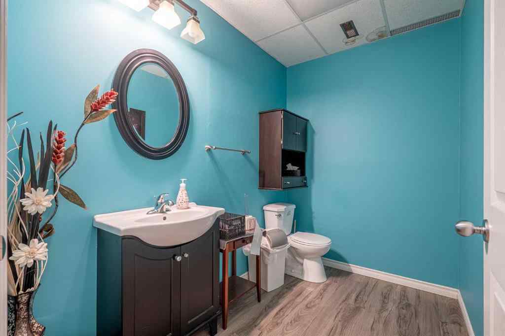 MLS® A2209340 - 5017 50 Street  in Central Business District Lloydminster, Commercial