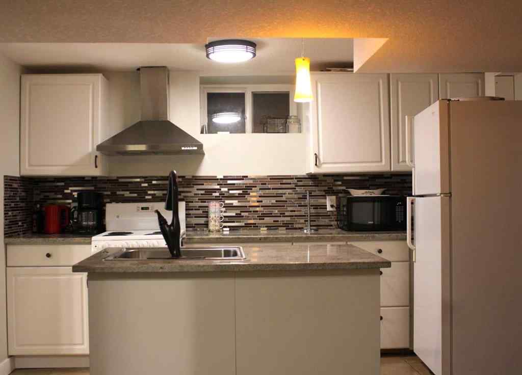 MLS® A2209355 - 1638 15 Avenue SW in Sunalta Calgary, Residential