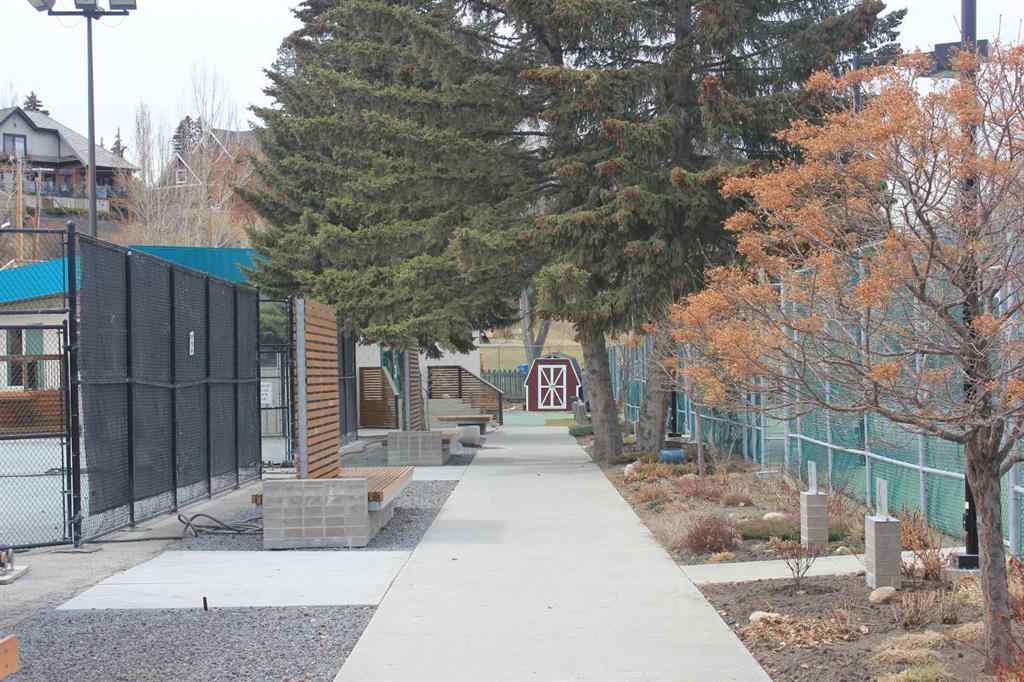 MLS® A2209355 - 1638 15 Avenue SW in Sunalta Calgary, Residential