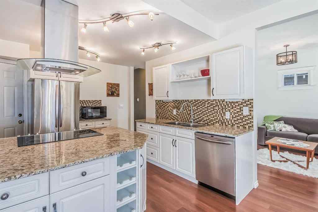 MLS® A2209355 - 1638 15 Avenue SW in Sunalta Calgary, Residential