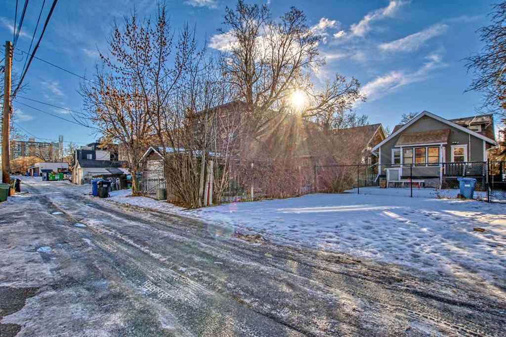 MLS® A2209355 - 1638 15 Avenue SW in Sunalta Calgary, Residential