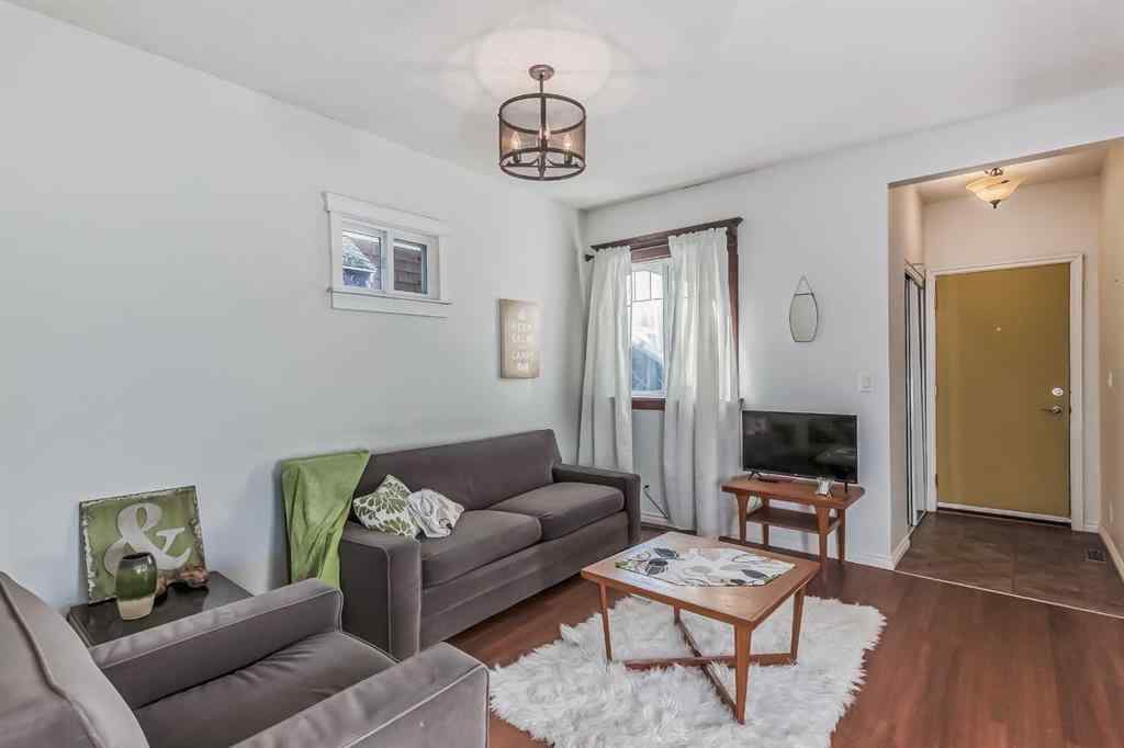MLS® A2209355 - 1638 15 Avenue SW in Sunalta Calgary, Residential