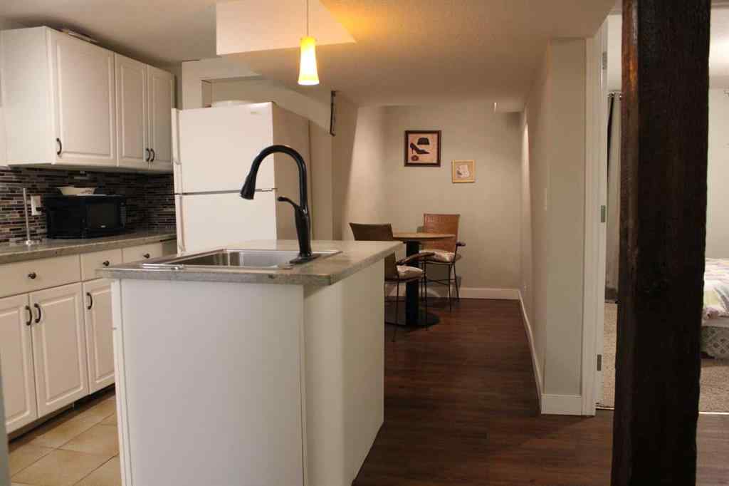 MLS® A2209355 - 1638 15 Avenue SW in Sunalta Calgary, Residential