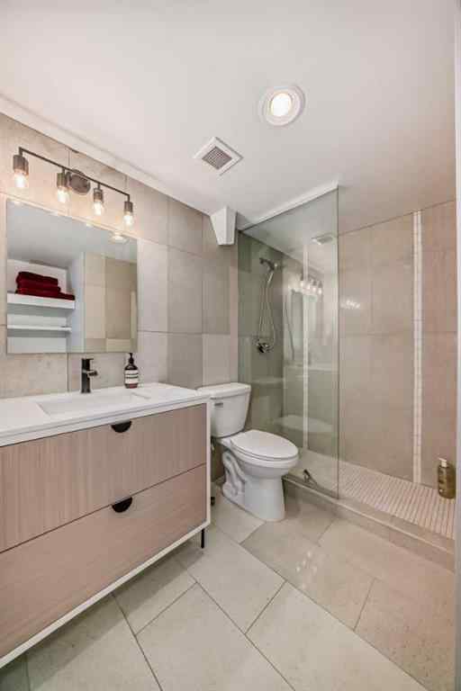 MLS® A2209379 - Unit #4B 133 25 Avenue SW in Mission Calgary, Residential