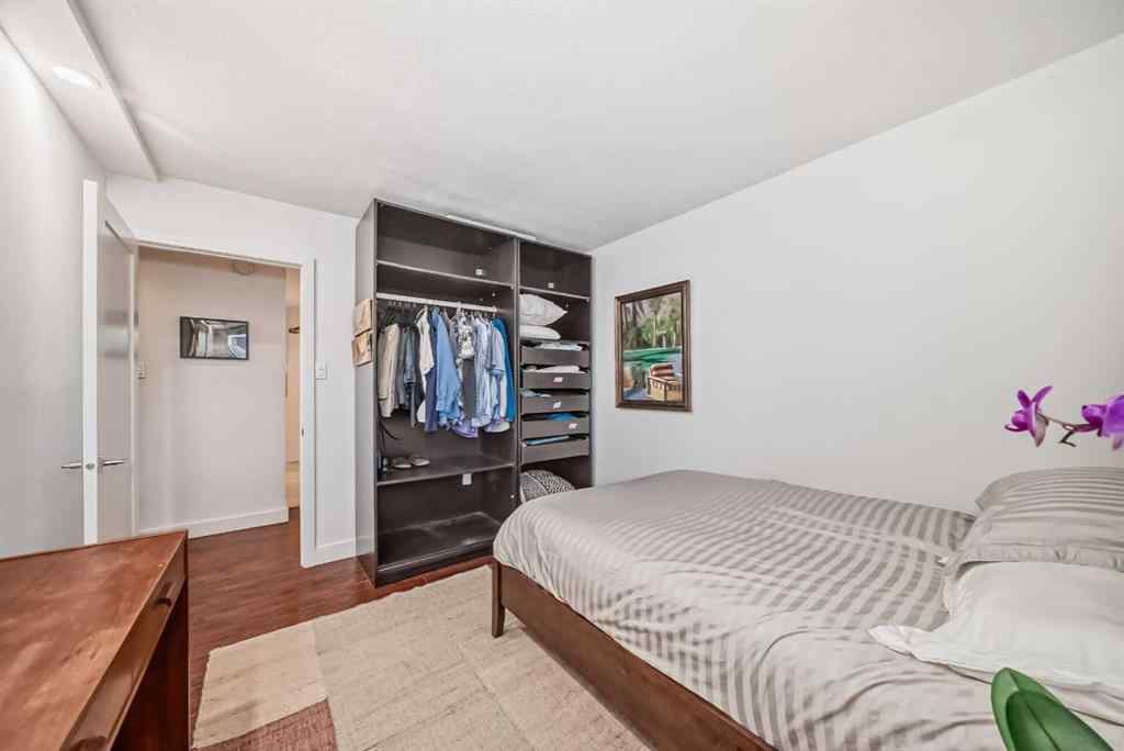 MLS® A2209379 - Unit #4B 133 25 Avenue SW in Mission Calgary, Residential