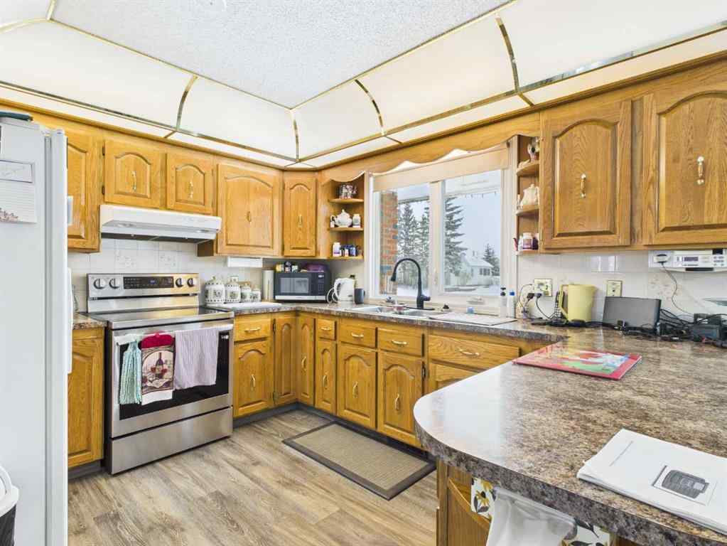 MLS® A2209380 - 5016 56 Street  in NONE Glendon, Residential