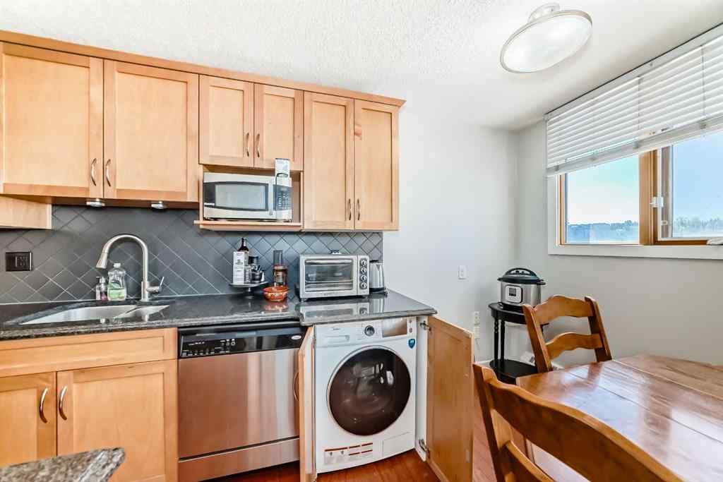 MLS® A2209396 - Unit #305 1225 15 Avenue SW in Beltline Calgary, Residential
